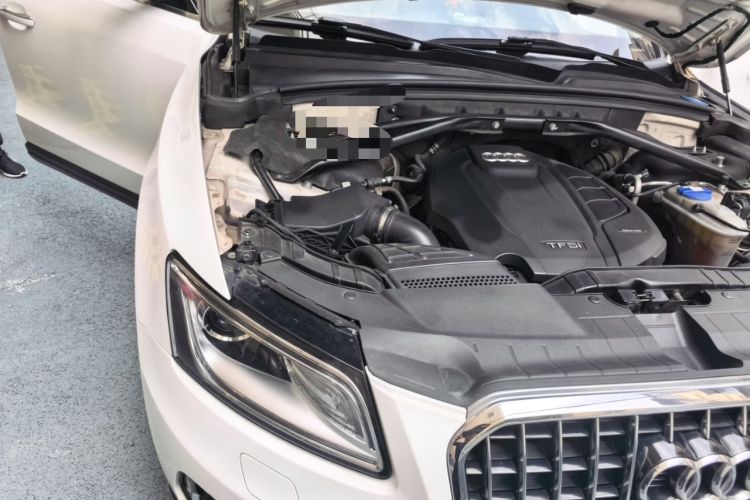 Used Audi Q5 2016 40 TFSI Trendy Edition Engine Bay Right