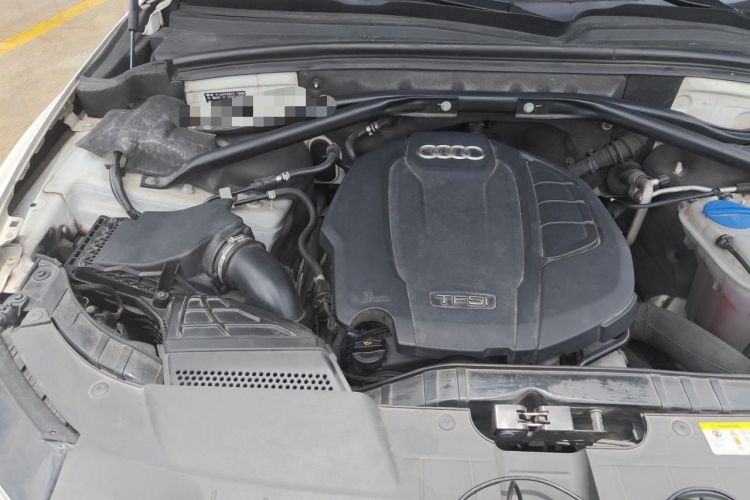Used Audi Q5 2016 40 TFSI Comfort Model Engine Bay Right