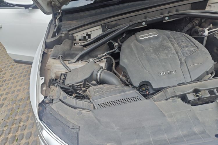 Used Audi Q5 2016 40 TFSI Technology Edition Engine Bay Right