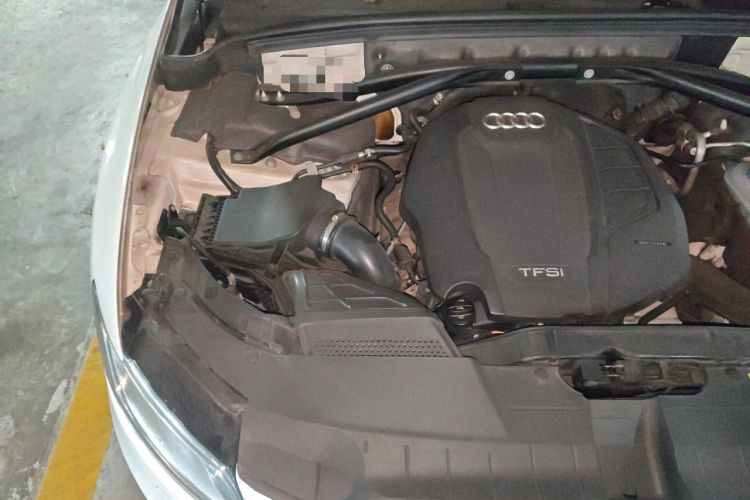 Used Audi Q5 2016 40 TFSI Comfort Model Engine Bay Right