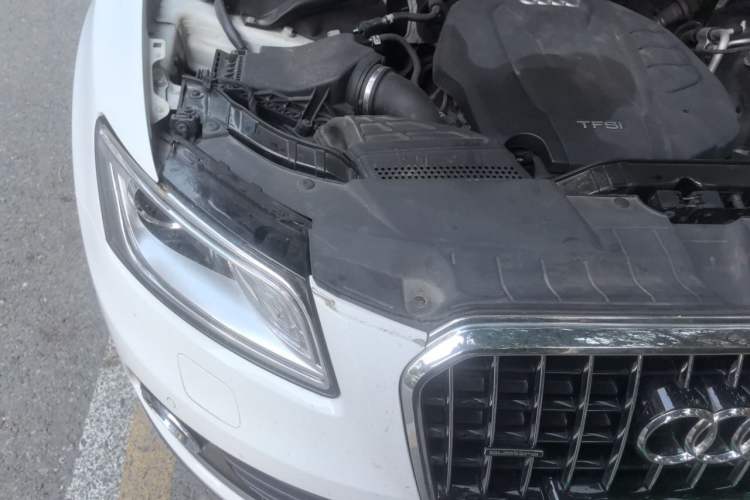 Used Audi Q5 2016 40 TFSI Technology Edition Engine Bay Right