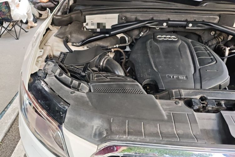 Used Audi Q5 2016 40 TFSI Trendy Edition Engine Bay Right