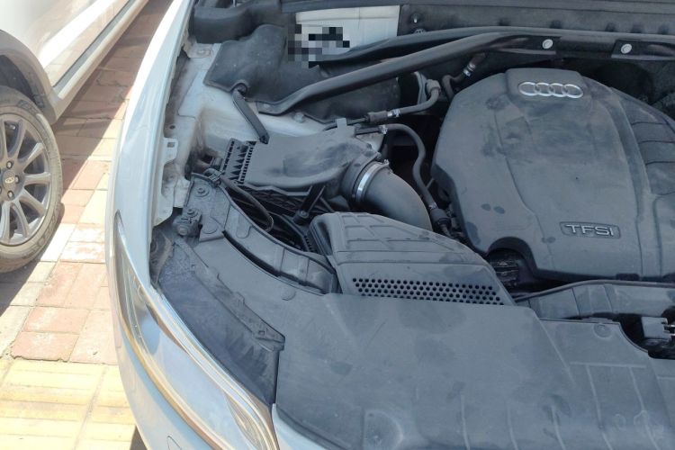 Used Audi Q5 2016 40 TFSI Technology Edition Engine Bay Right