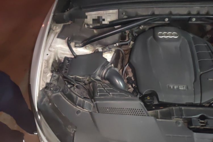 Used Audi Q5 2016 40 TFSI Trendy Edition Engine Bay Right