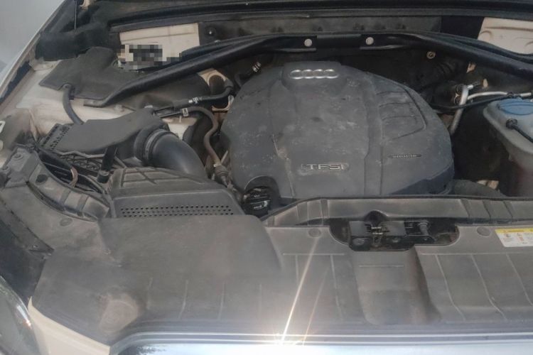 Used Audi Q5 2016 40 TFSI Technology Edition Engine Bay Right