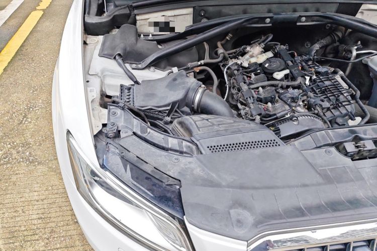 Used Audi Q5 2016 40 TFSI Trendy Edition Engine Bay Right