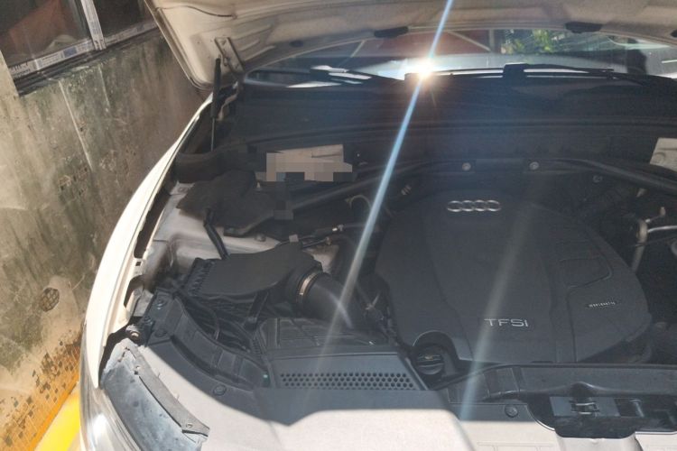 Used Audi Q5 2016 40 TFSI Technology Edition Engine Bay Right
