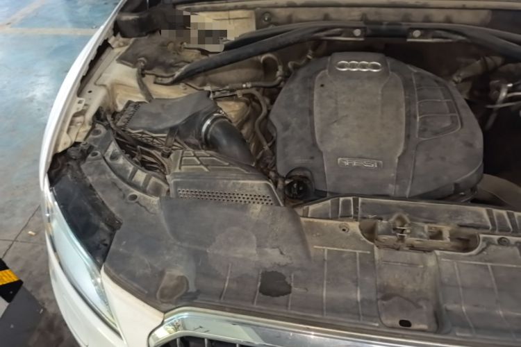 Used Audi Q5 2016 40 TFSI Technology Edition Engine Bay Right