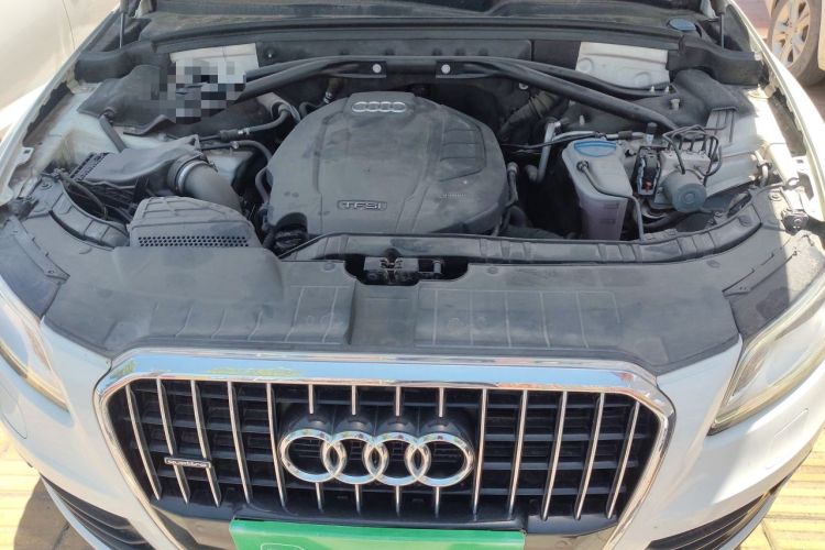 Used Audi Q5 2016 40 TFSI Technology Edition Engine Bay