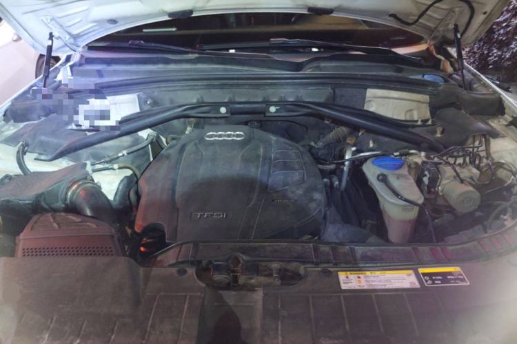 Used Audi Q5 2016 40 TFSI Technology Edition Engine Bay