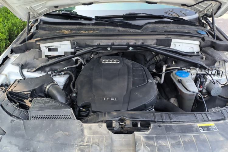 Used Audi Q5 2016 40 TFSI Technology Edition Engine Bay