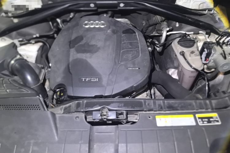 Used Audi Q5 2016 40 TFSI Technology Edition Engine Bay