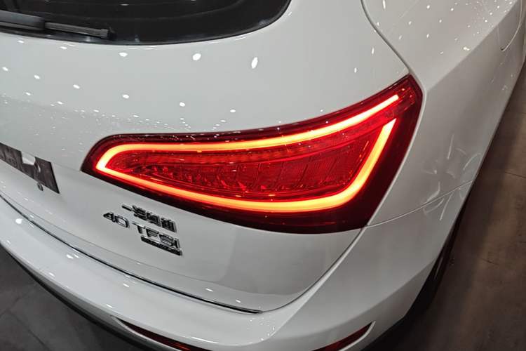 Used Audi Q5 2016 40 TFSI Technology Edition Exterior 3