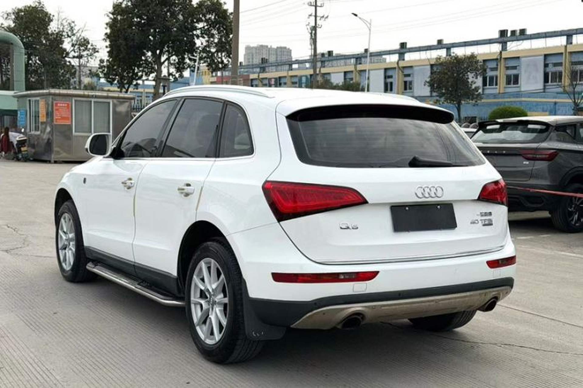 Used Audi Q5 2016 40 TFSI Trendy Edition Exterior 5