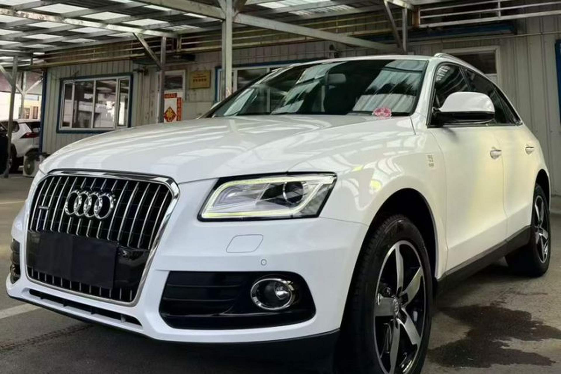 Used Audi Q5 2016 40 TFSI Technology Edition Front Left 45 Deg