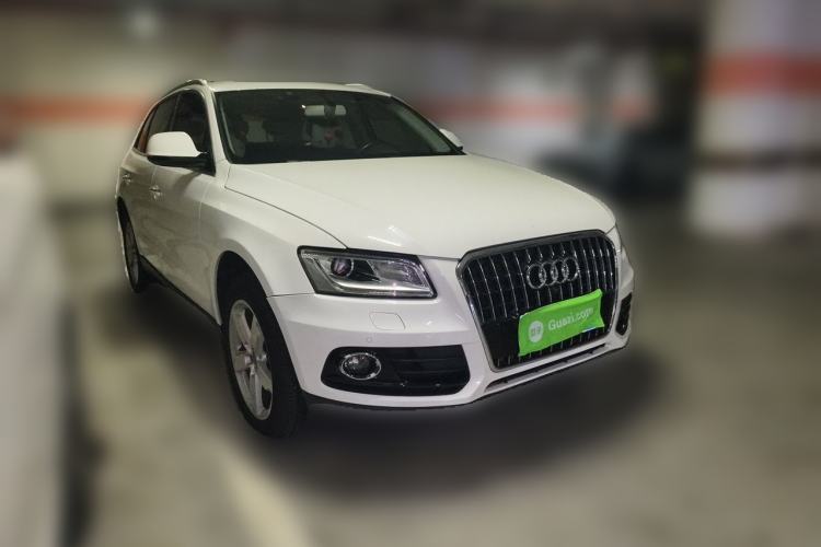 Used Audi Q5 2016 40 TFSI Technology Edition Front Right 45 Deg