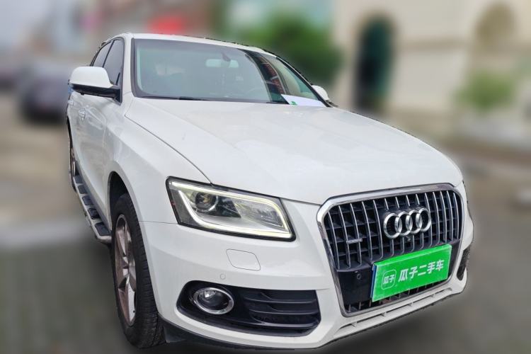 Used Audi Q5 2016 40 TFSI Technology Edition Front Right 45 Deg