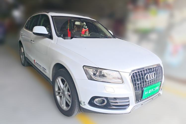 Used Audi Q5 2016 40 TFSI Technology Edition Front Right 45 Deg