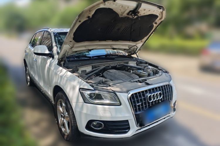 Used Audi Q5 2016 40 TFSI Technology Edition Front Right 45 Deg