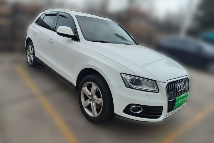 Used Audi Q5 2016 40 TFSI Technology Edition Front Right 45 Deg
