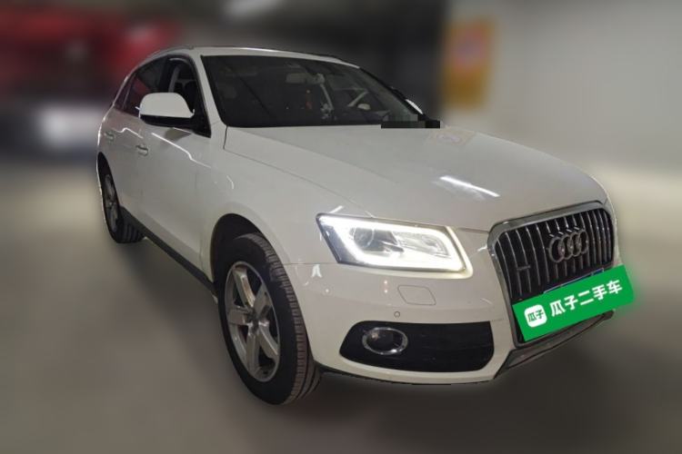 Used Audi Q5 2016 40 TFSI Technology Edition Front Right 45 Deg