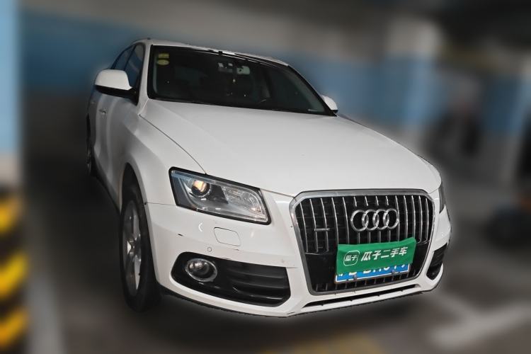 Used Audi Q5 2016 40 TFSI Technology Edition Front Right 45 Deg