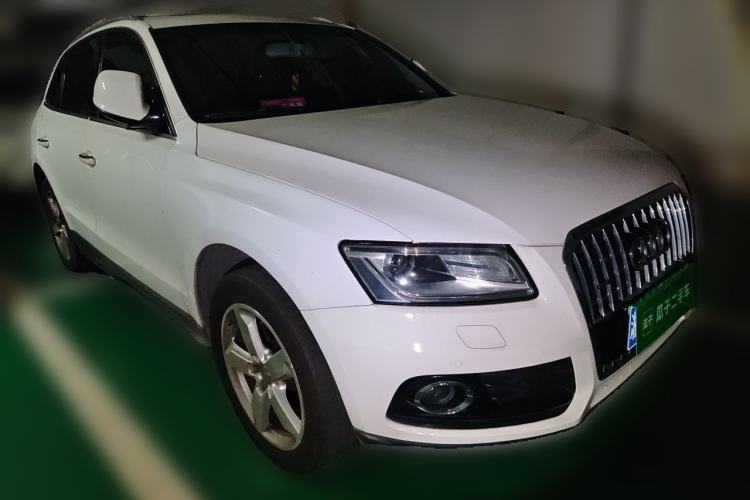 Used Audi Q5 2016 40 TFSI Technology Edition Front Right 45 Deg