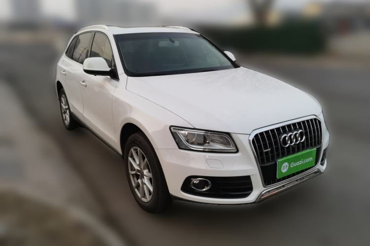 Used Audi Q5 2016 40 TFSI Trendy Edition Front Right 45 Deg