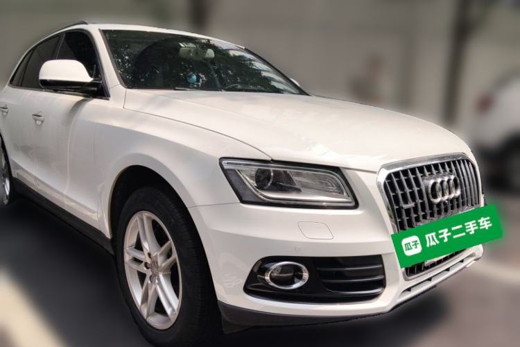 Used Audi Q5 2016 40 TFSI Technology Edition Front Right 45 Deg