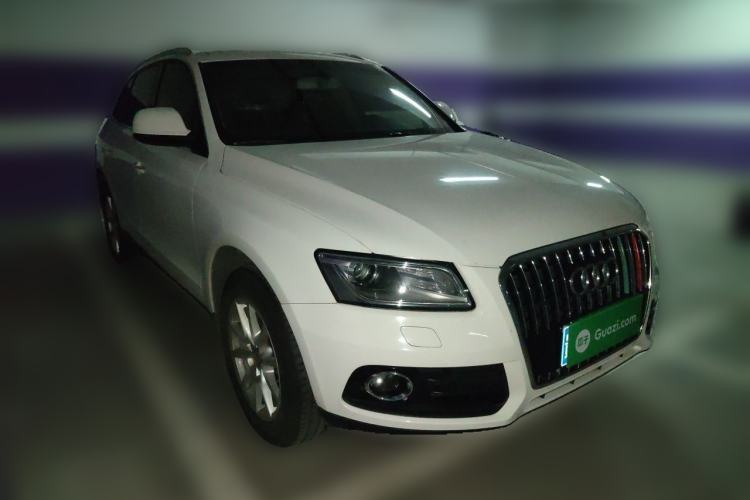 Used Audi Q5 2016 40 TFSI Trendy Edition Front Right 45 Deg