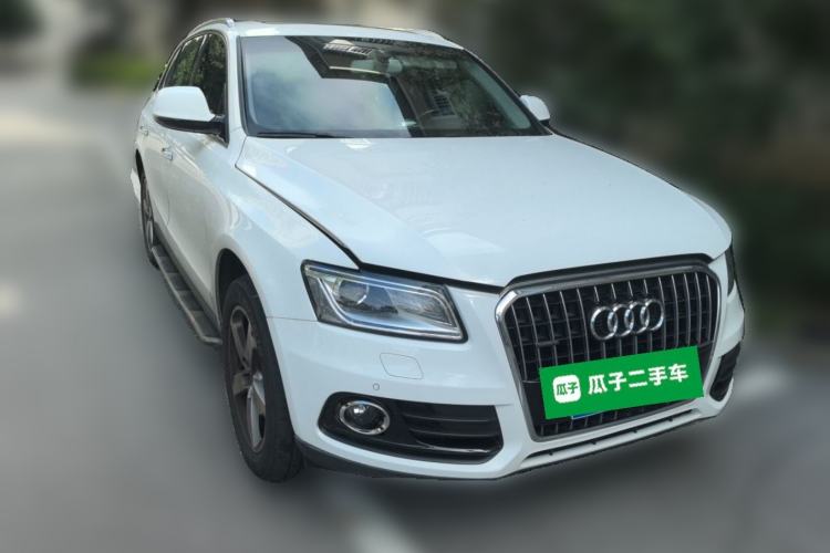 Used Audi Q5 2016 40 TFSI Technology Edition Front Right 45 Deg