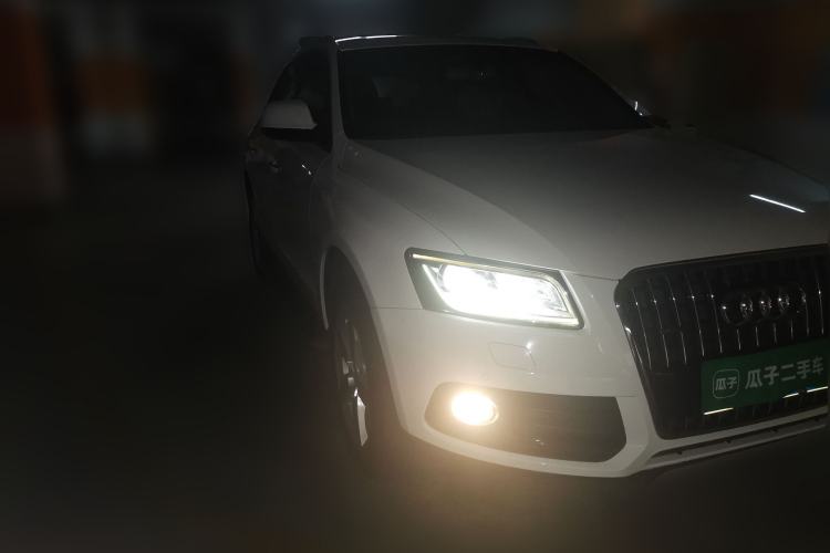 Used Audi Q5 2016 40 TFSI Technology Edition Front Right 45 Deg