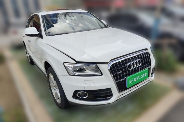 Used Audi Q5 2016 40 TFSI Technology Edition Front Right 45 Deg