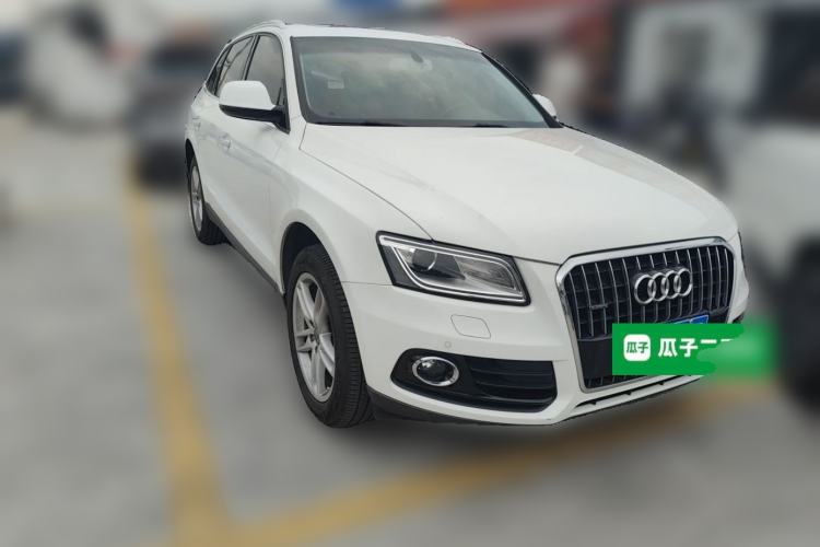 Used Audi Q5 2016 40 TFSI Technology Edition Front Right 45 Deg