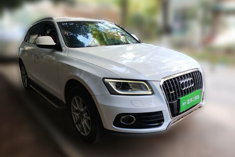 Used Audi Q5 2016 40 TFSI Trendy Edition Front Right 45 Deg