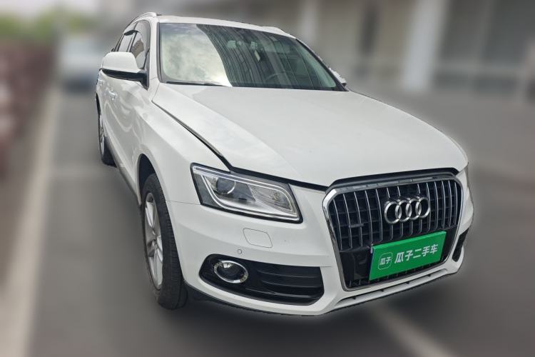 Used Audi Q5 2016 40 TFSI Technology Edition Front Right 45 Deg