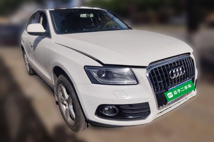 Used Audi Q5 2016 40 TFSI Technology Edition Front Right 45 Deg