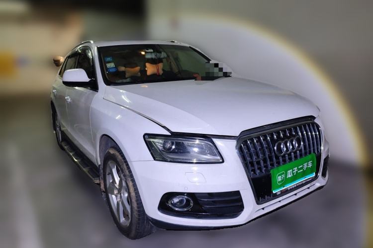 Used Audi Q5 2016 40 TFSI Technology Edition Front Right 45 Deg