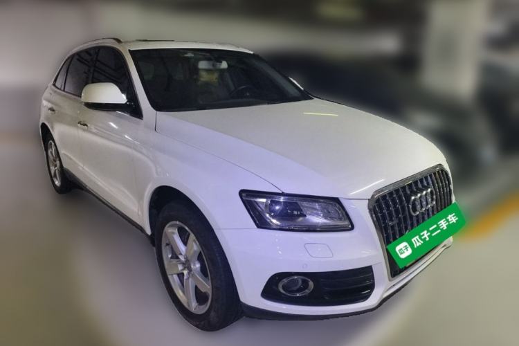 Used Audi Q5 2016 40 TFSI Technology Edition Front Right 45 Deg