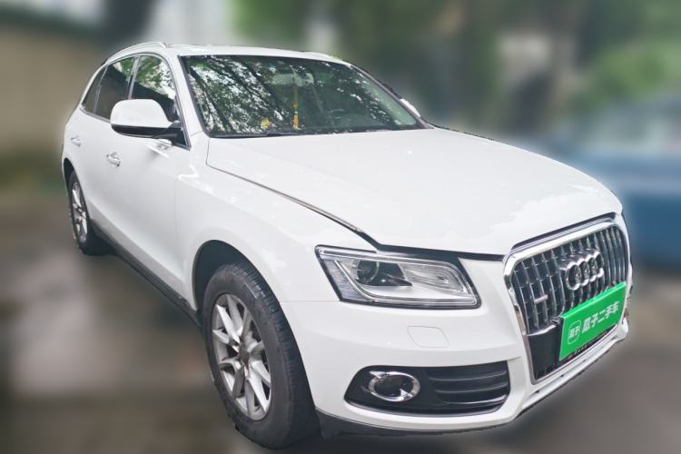 Used Audi Q5 2016 40 TFSI Trendy Edition Front Right 45 Deg