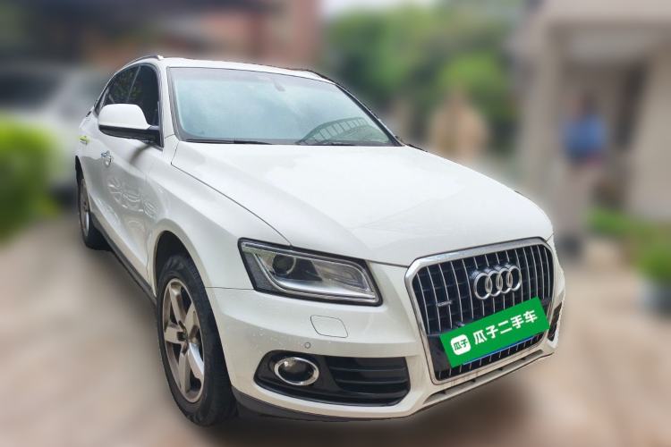 Used Audi Q5 2016 40 TFSI Technology Edition Front Right 45 Deg