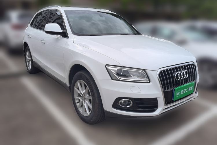 Used Audi Q5 2016 40 TFSI Trendy Edition Front Right 45 Deg