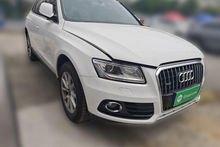Used Audi Q5 2016 40 TFSI Trendy Edition Front Right 45 Deg
