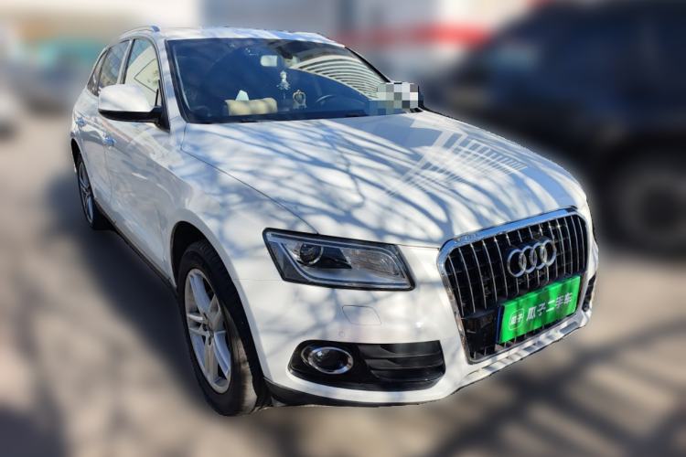 Used Audi Q5 2016 40 TFSI Technology Edition Front Right 45 Deg