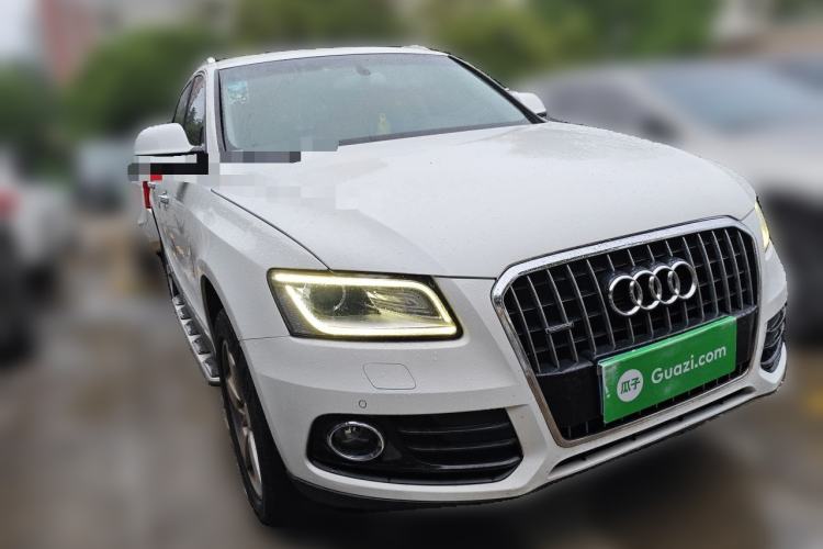 Used Audi Q5 2016 40 TFSI Technology Edition Front Right 45 Deg