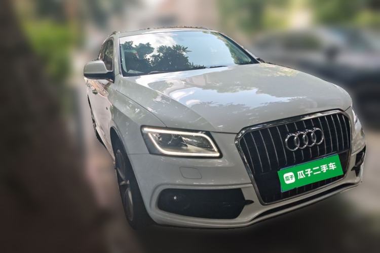 Used Audi Q5 2016 40 TFSI Special Edition Front Right 45 Deg