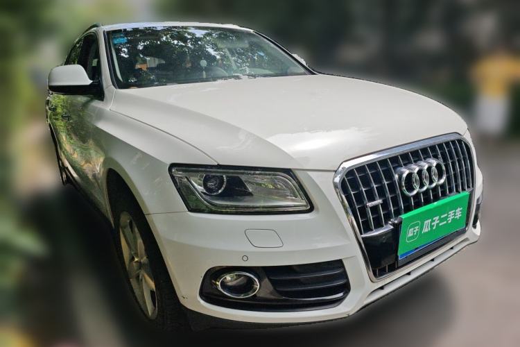 Used Audi Q5 2016 40 TFSI Technology Edition Front Right 45 Deg