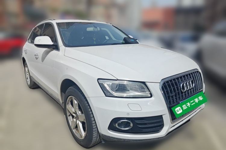 Used Audi Q5 2016 40 TFSI Technology Edition Front Right 45 Deg