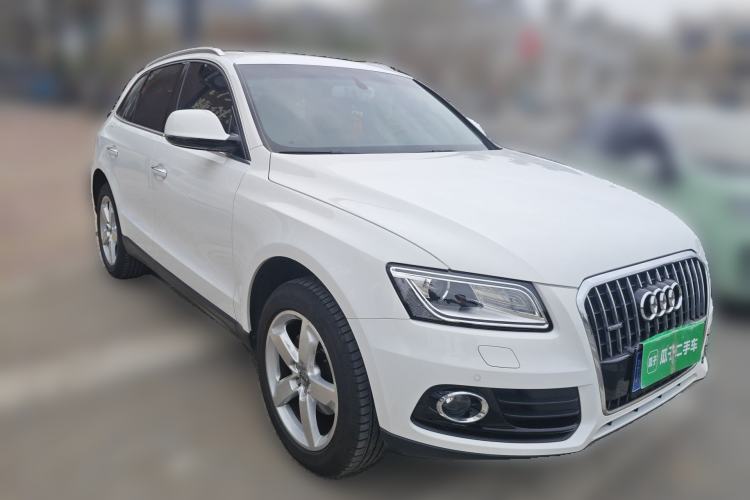 Used Audi Q5 2016 40 TFSI Technology Edition Front Right 45 Deg