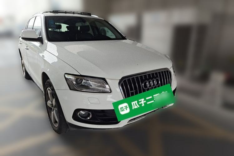 Used Audi Q5 2016 40 TFSI Technology Edition Front Right 45 Deg